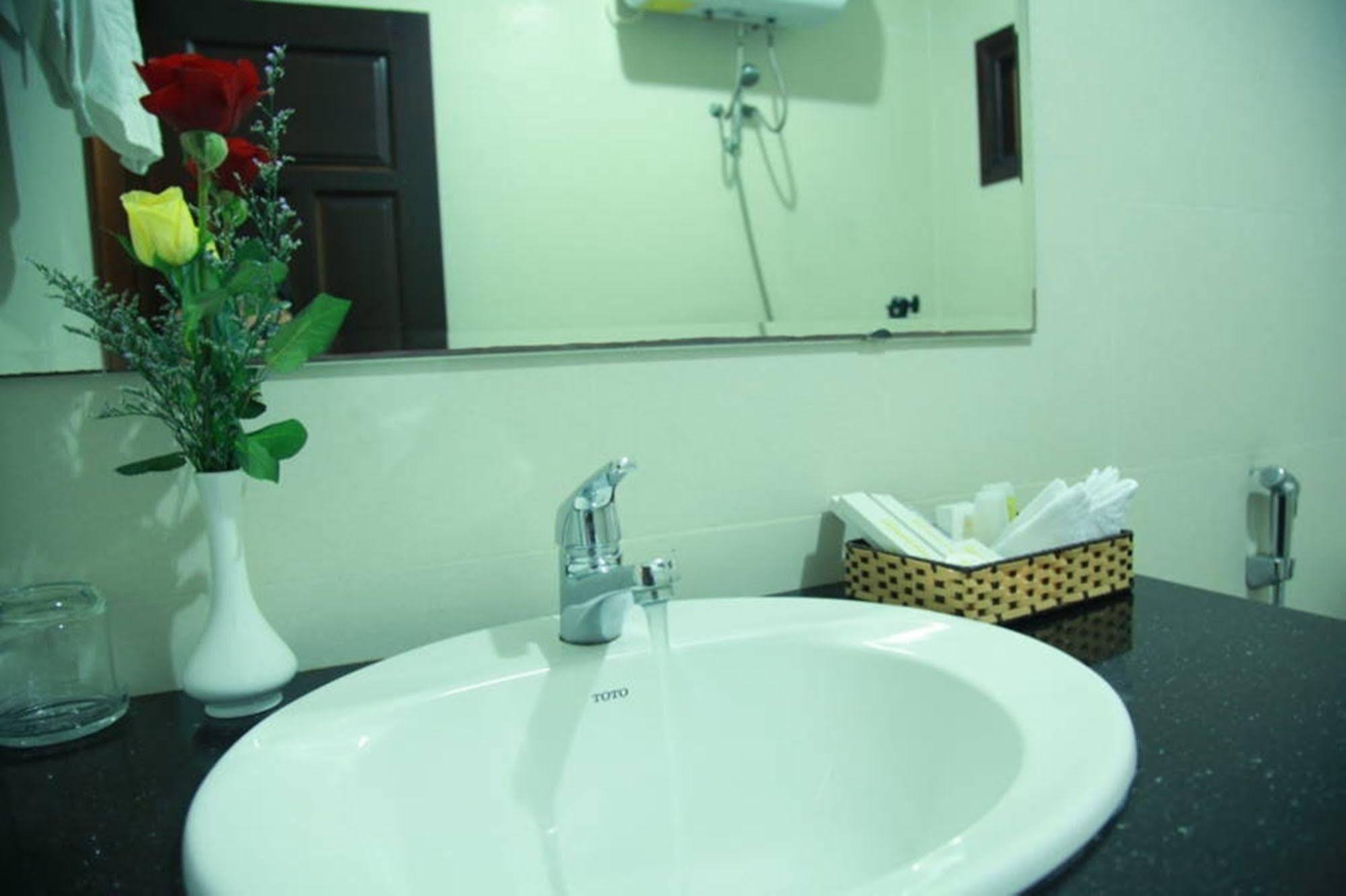 Oc Tien Sa Hotel Da Nang Zewnętrze zdjęcie